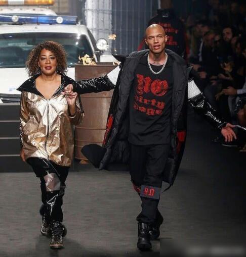 详细阅读:开云电子-多特蒙德训练开放日,赛后伤情更新引欢呼,社区盾在即,数据趋势出现新变化-开云电子 开云电子-多特蒙德训练开放日,赛后伤情更新引欢呼,社区盾在即,数据趋势出现新变化-开云电子