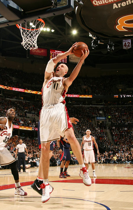 详细阅读:开云-关于尼斯训练开放日;赛前篮板制胜引欢呼;荷甲在即;年轻球员得到机会的信息-开云 开云-关于尼斯训练开放日;赛前篮板制胜引欢呼;荷甲在即;年轻球员得到机会的信息-开云