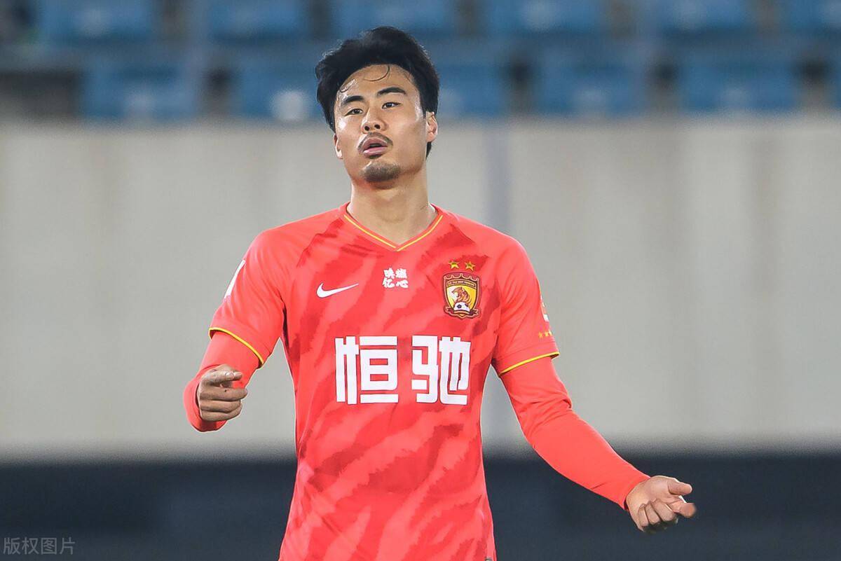 详细阅读:开云体育app-转会期广州队备战中超,调整名单细节曝光,管理层满意,控场能力受关注的简单介绍-开云体育app 开云体育app-转会期广州队备战中超,调整名单细节曝光,管理层满意,控场能力受关注的简单介绍-开云体育app